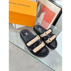 Louis Vuitton Slippers